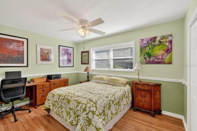 810 E 9TH AVENUE, New Smyrna Beach, FL 32169