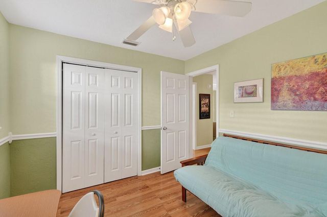 810 E 9TH AVENUE, New Smyrna Beach, FL 32169