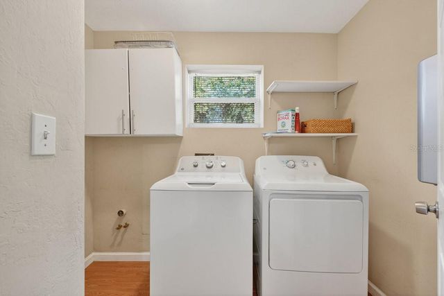 810 E 9TH AVENUE, New Smyrna Beach, FL 32169