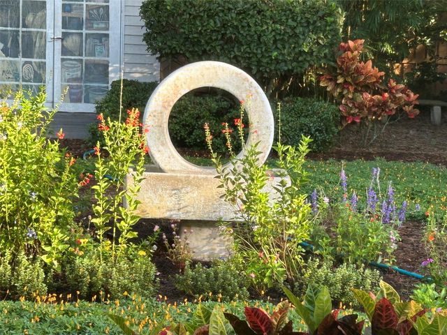 810 E 9TH AVENUE, New Smyrna Beach, FL 32169