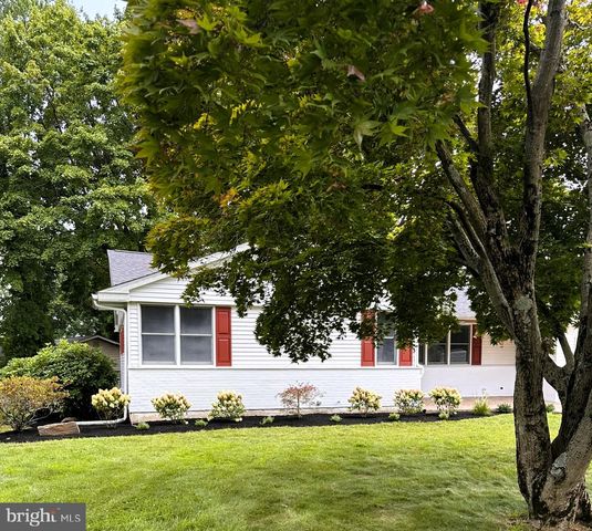 2010 WEATHERTON DR, Wilmington, DE 19810