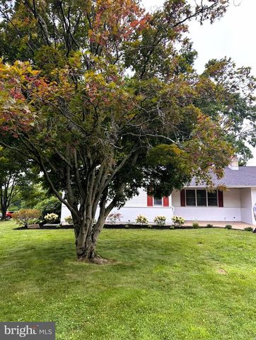 2010 WEATHERTON DR, Wilmington, DE 19810