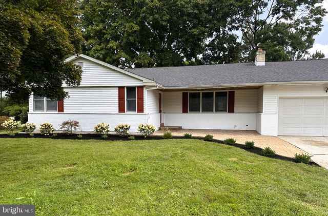 2010 WEATHERTON DR, Wilmington, DE 19810