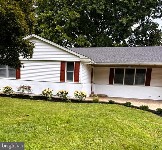 2010 WEATHERTON DR, Wilmington, DE 19810