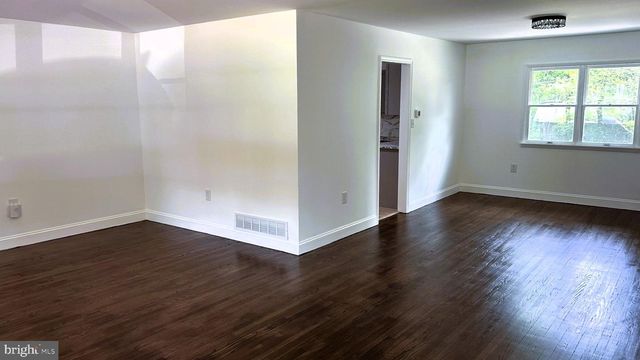 2010 WEATHERTON DR, Wilmington, DE 19810