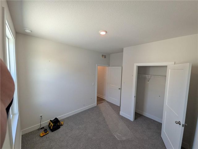 20754 W 188th Terrace, Spring Hill, KS 66083