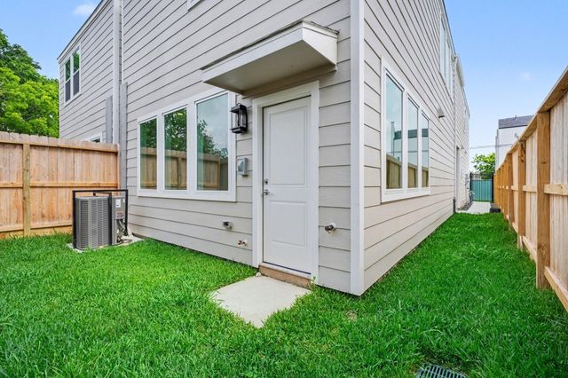 3034 Bremond Street, Houston, TX 77004
