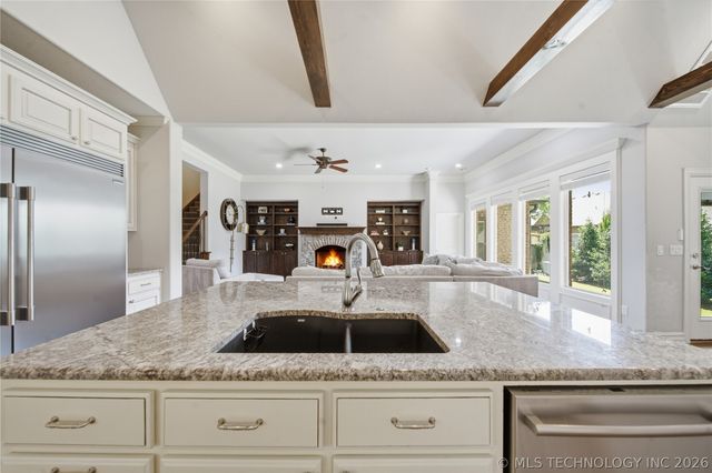 5101 W Birmingham Street, Broken Arrow, OK 74011