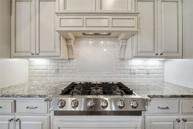 5101 W Birmingham Street, Broken Arrow, OK 74011