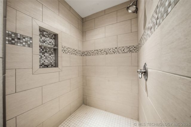 5101 W Birmingham Street, Broken Arrow, OK 74011