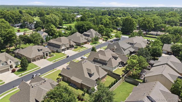 5101 W Birmingham Street, Broken Arrow, OK 74011