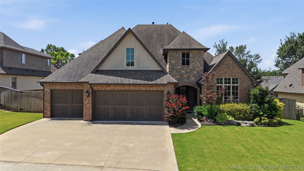5101 W Birmingham Street, Broken Arrow, OK 74011