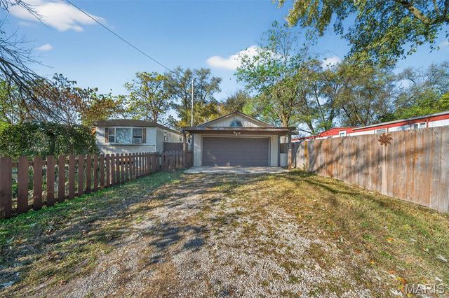 104 Pine Street, Old Monroe, MO 63369