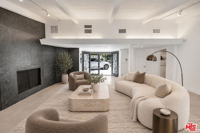 16047 Meadowcrest Road, Sherman Oaks, CA 91403