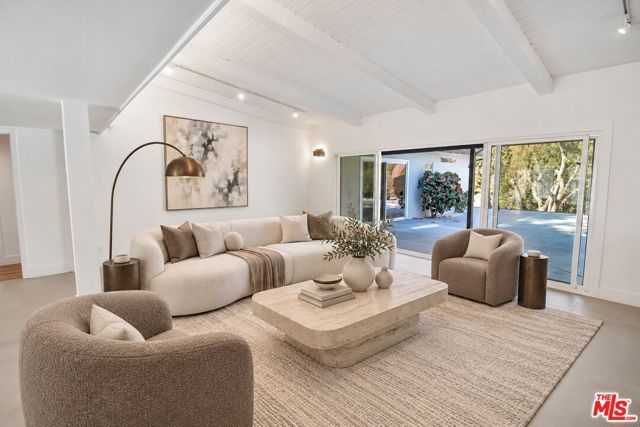 16047 Meadowcrest Road, Sherman Oaks, CA 91403