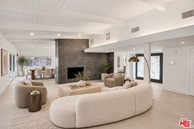 16047 Meadowcrest Road, Sherman Oaks, CA 91403