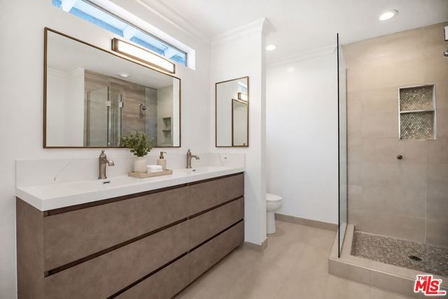 16047 Meadowcrest Road, Sherman Oaks, CA 91403