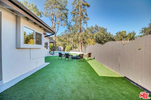 16047 Meadowcrest Road, Sherman Oaks, CA 91403