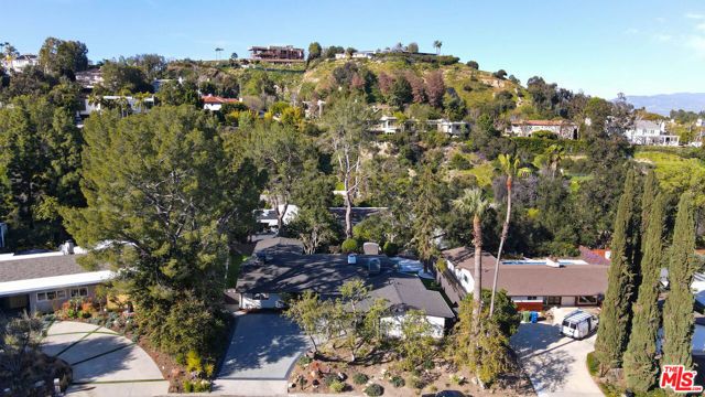 16047 Meadowcrest Road, Sherman Oaks, CA 91403