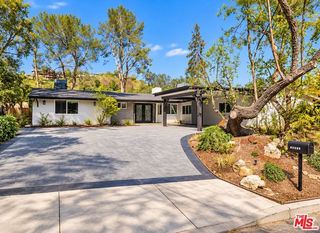 16047 Meadowcrest Road, Sherman Oaks, CA 91403