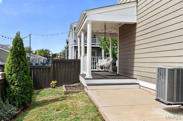 3213 Camp Street, St Charles, MO 63301