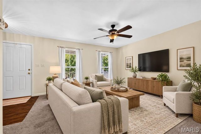3213 Camp Street, St Charles, MO 63301