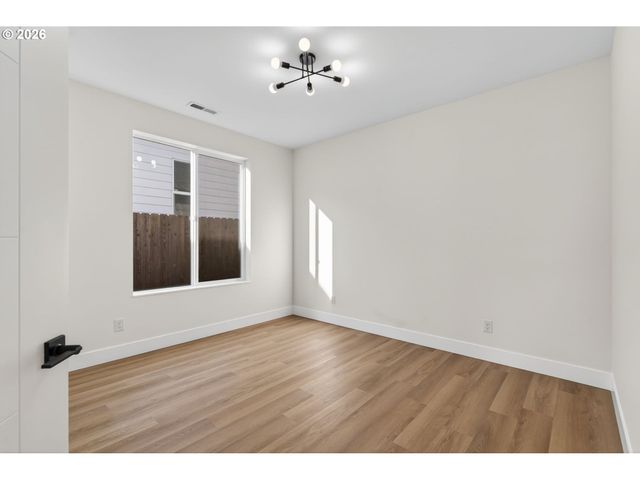 734 Se 35th St, Battle Ground, WA 98604