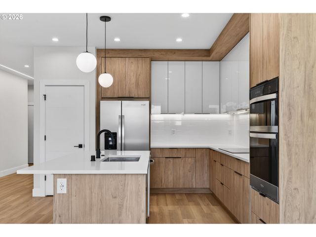 734 Se 35th St, Battle Ground, WA 98604