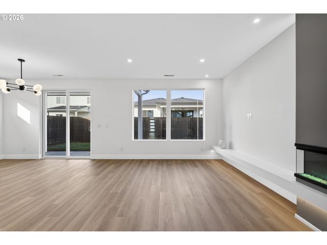 734 Se 35th St, Battle Ground, WA 98604