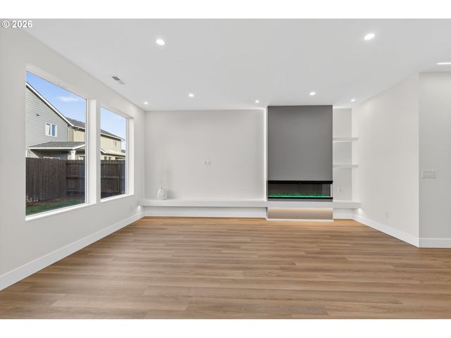 734 Se 35th St, Battle Ground, WA 98604