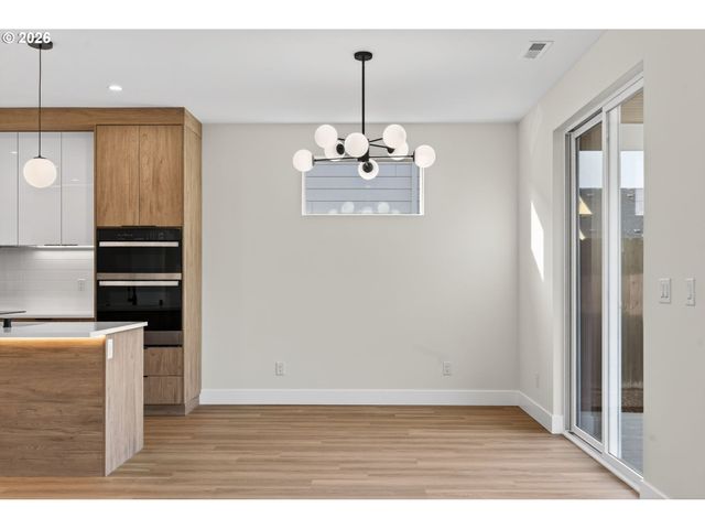 734 Se 35th St, Battle Ground, WA 98604