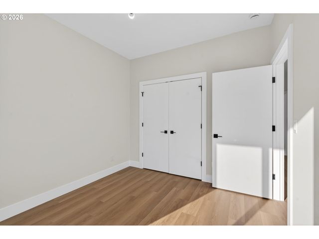 734 Se 35th St, Battle Ground, WA 98604