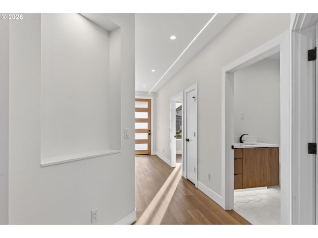 734 Se 35th St, Battle Ground, WA 98604