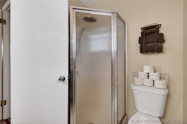 5716 Baylor Drive, Bartlesville, OK 74006