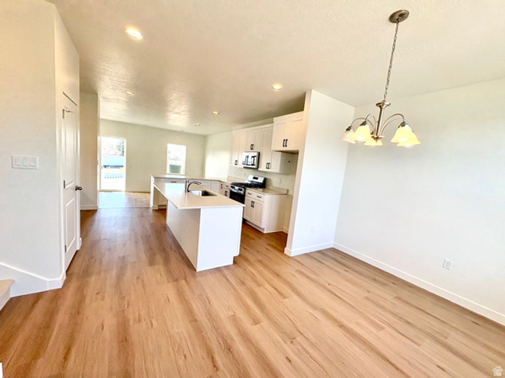 1654 N 1600 W, Layton, UT 84041