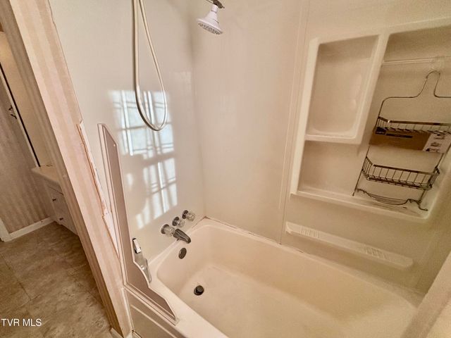 10027 Rellim Dr Road, Coeburn, VA 24230