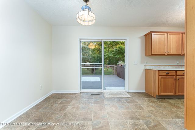 1620 N Michigan Road, Eaton Rapids, MI 48827