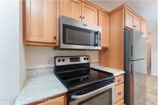 1620 N Michigan Road, Eaton Rapids, MI 48827