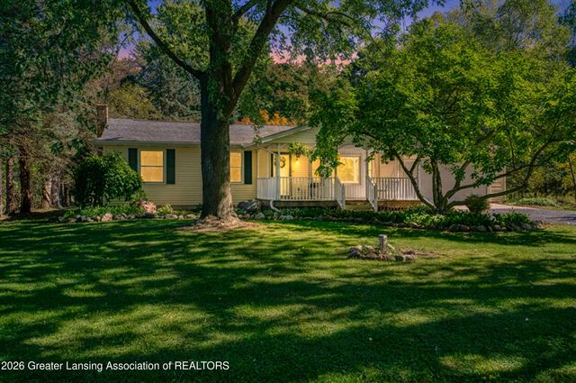 1620 N Michigan Road, Eaton Rapids, MI 48827
