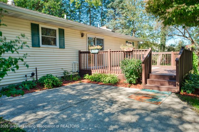 1620 N Michigan Road, Eaton Rapids, MI 48827