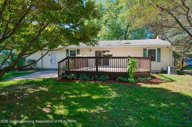 1620 N Michigan Road, Eaton Rapids, MI 48827