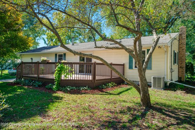 1620 N Michigan Road, Eaton Rapids, MI 48827