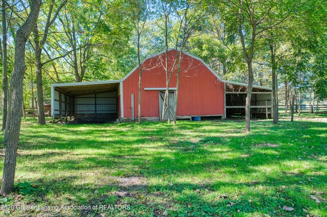 1620 N Michigan Road, Eaton Rapids, MI 48827