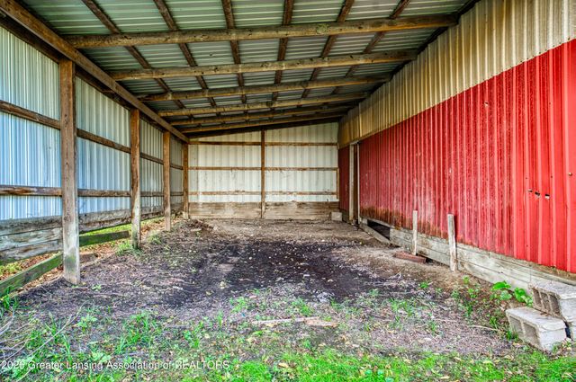 1620 N Michigan Road, Eaton Rapids, MI 48827