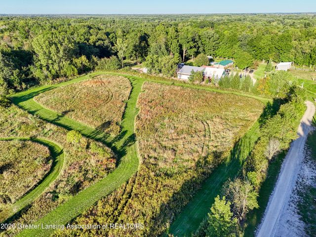 1620 N Michigan Road, Eaton Rapids, MI 48827