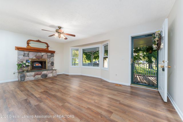 1620 N Michigan Road, Eaton Rapids, MI 48827