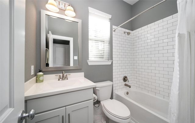 17627 Cook Forest Drive, Humble, TX 77346