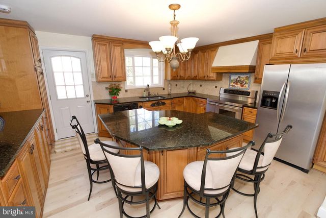 1970 COLT RD, Media, PA 19063
