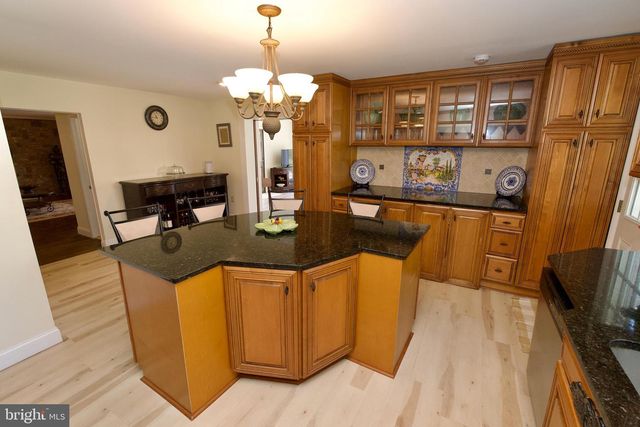 1970 COLT RD, Media, PA 19063