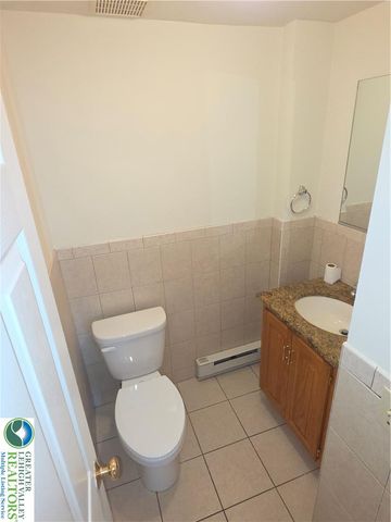 822 Main Street 2 upstairs, Bethlehem City, PA 18018